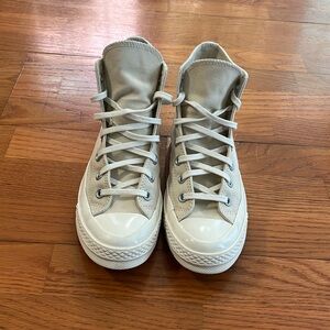 Women’s Chuck All Star Converse High Tops in Parchment Size 7